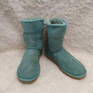UGG Classic Short II Women Boots Size 8